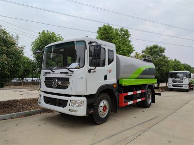 杭州用戶喜提12方灑水車，澆花、澆樹、綠化噴灑功能全